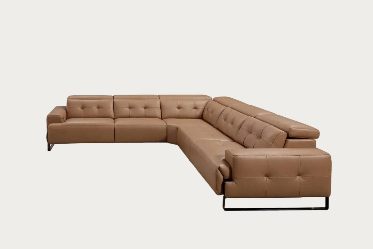 Incanto I772 Leather Sectional with Recliners in Caramel Leather