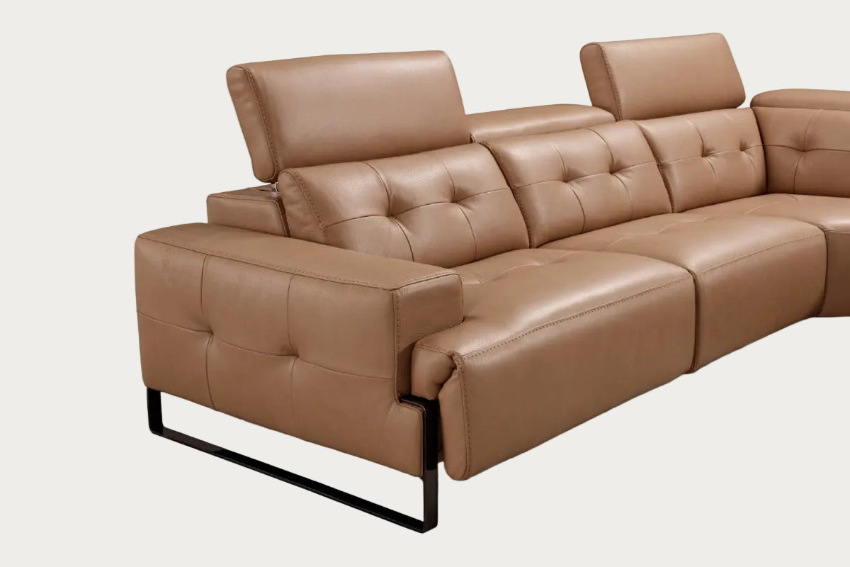 Incanto I772 Leather Sectional with Recliners in Caramel Leather