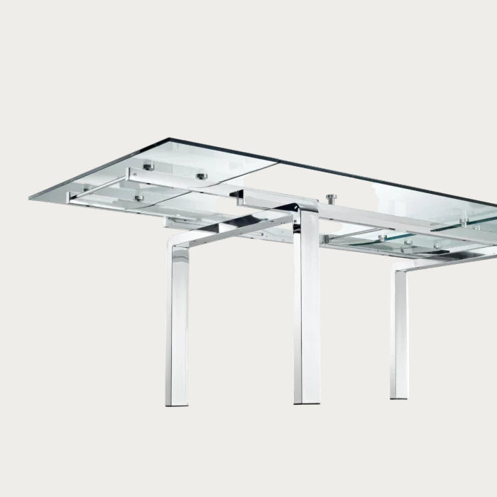 Stark extendable dining table